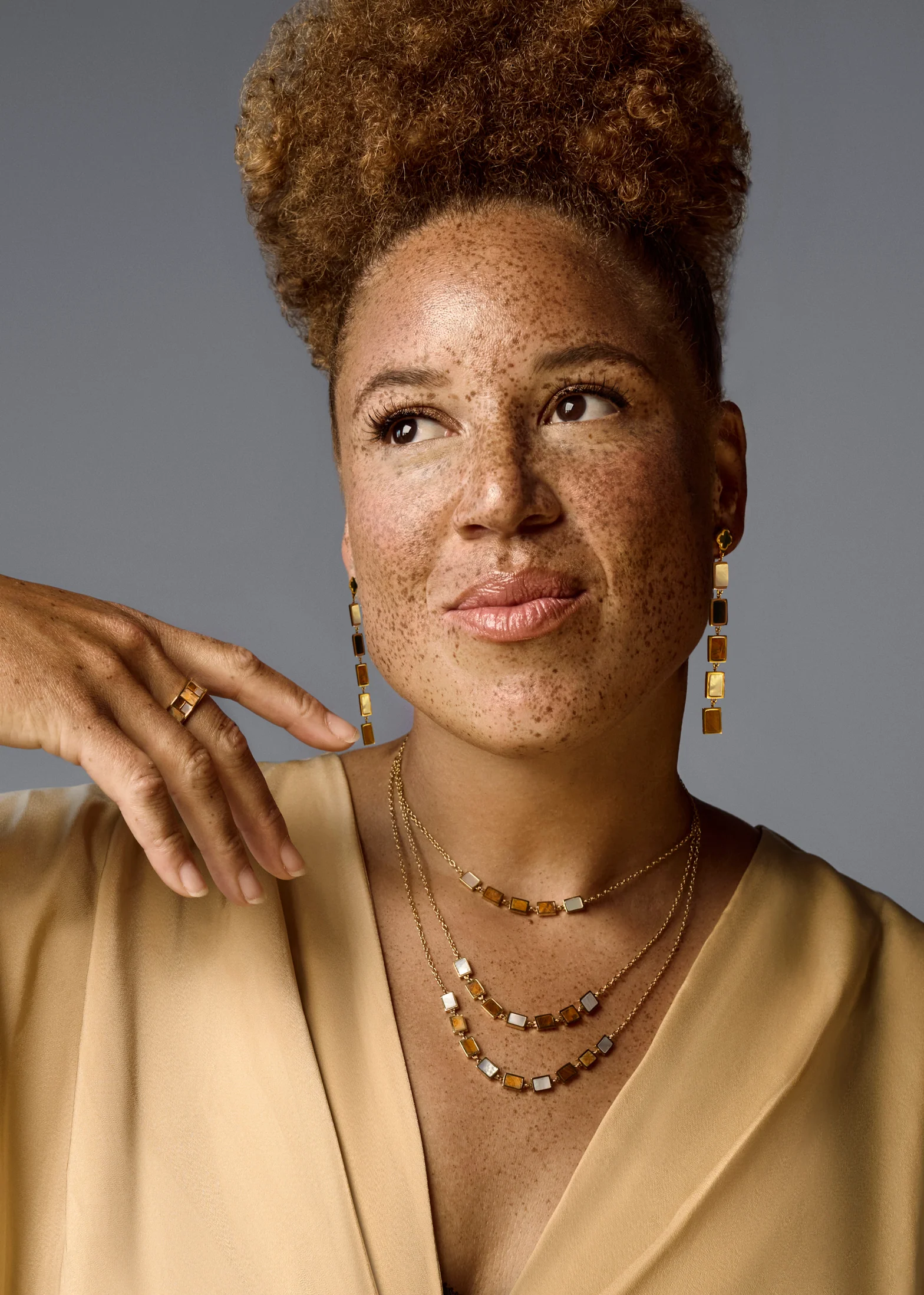 Adriana’s triple chain Necklace - Image 4