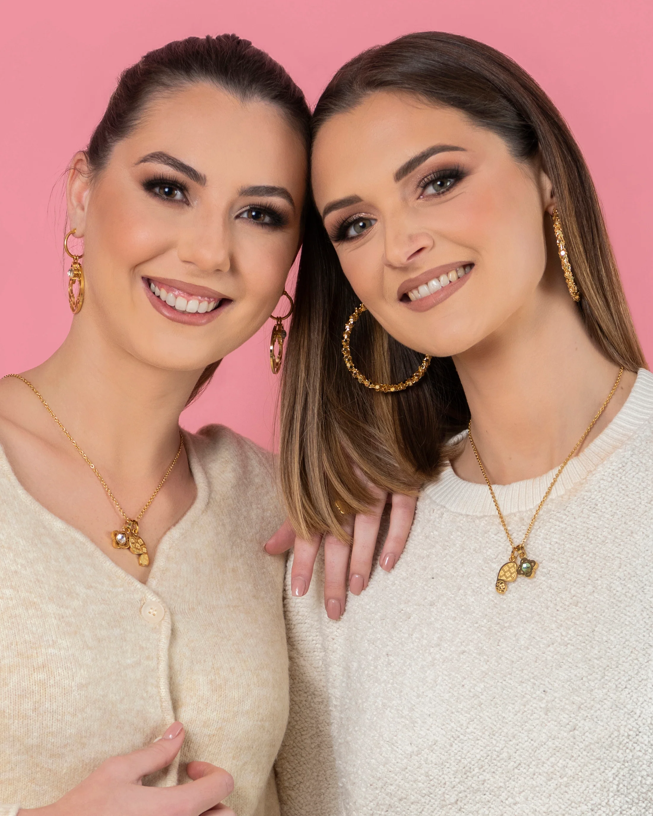 L-Aqwa Ħabiba Butterfly Wings Pendant Set - Image 15