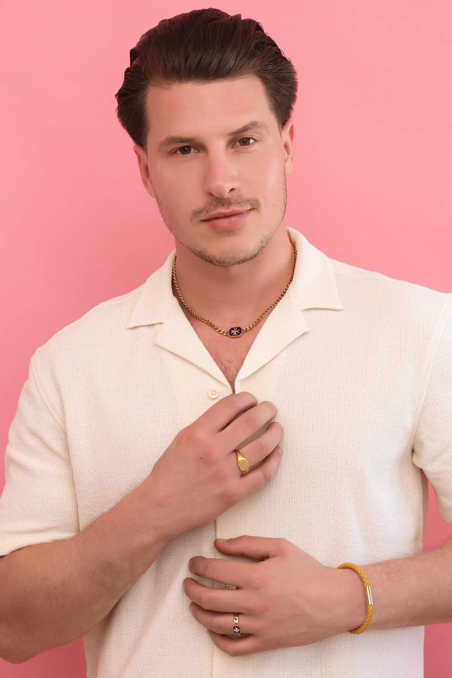 Jacob's Gold Engravable Ring - Image 6