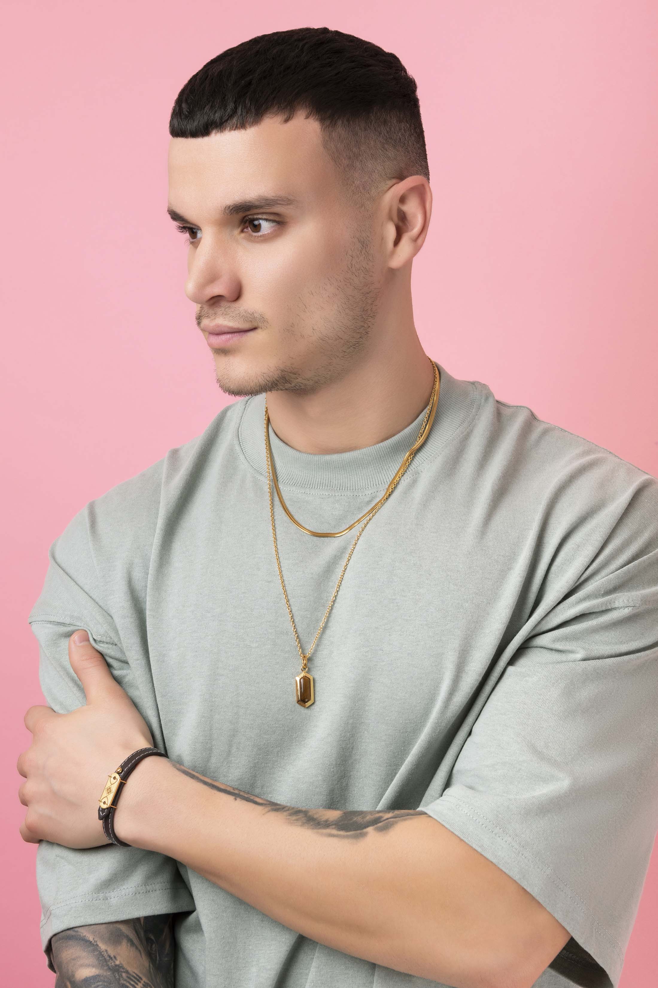 Jacob's Gold Engravable Ring - Image 7