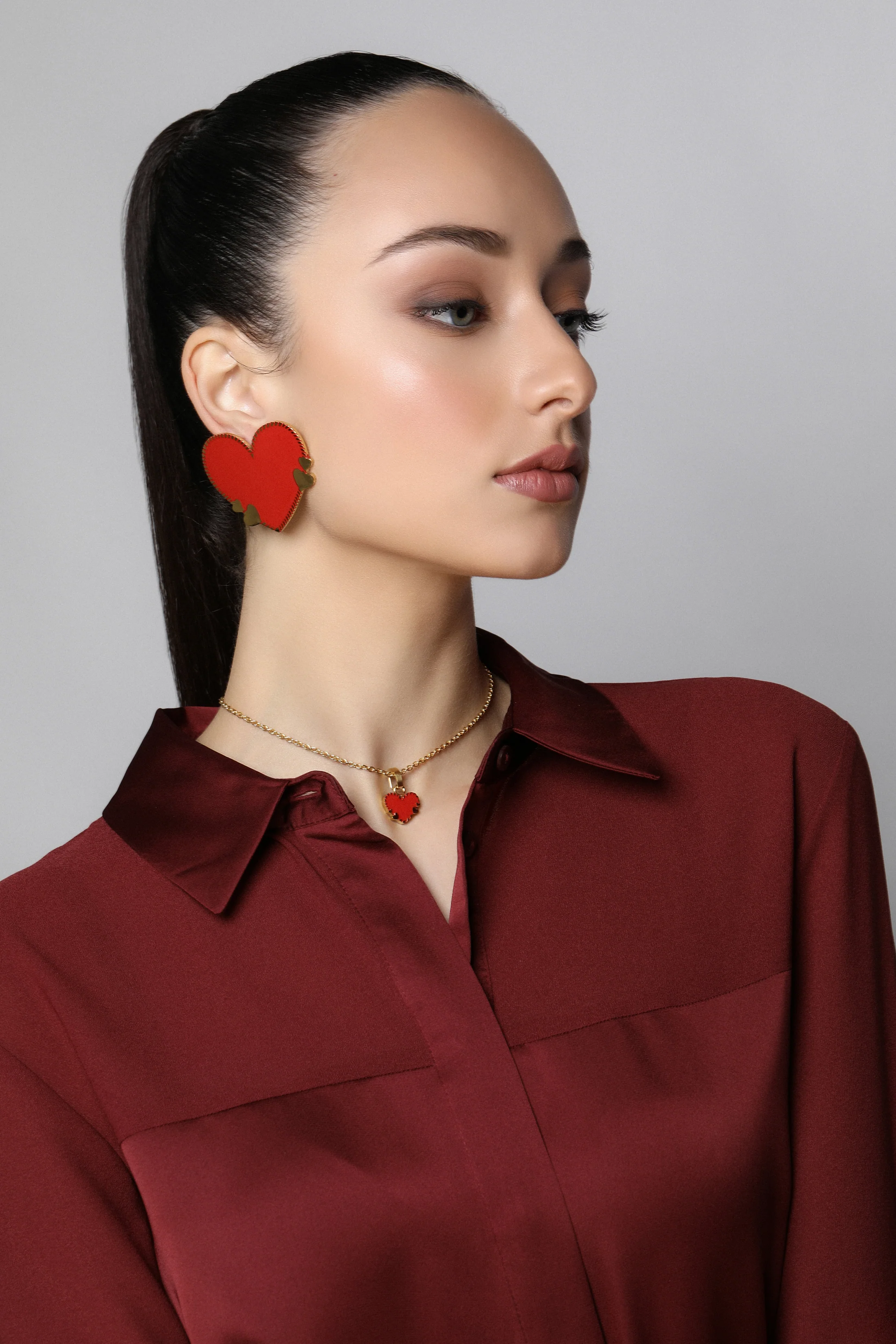 Stella's Oversized Red Enamel Earring Set - Image 4