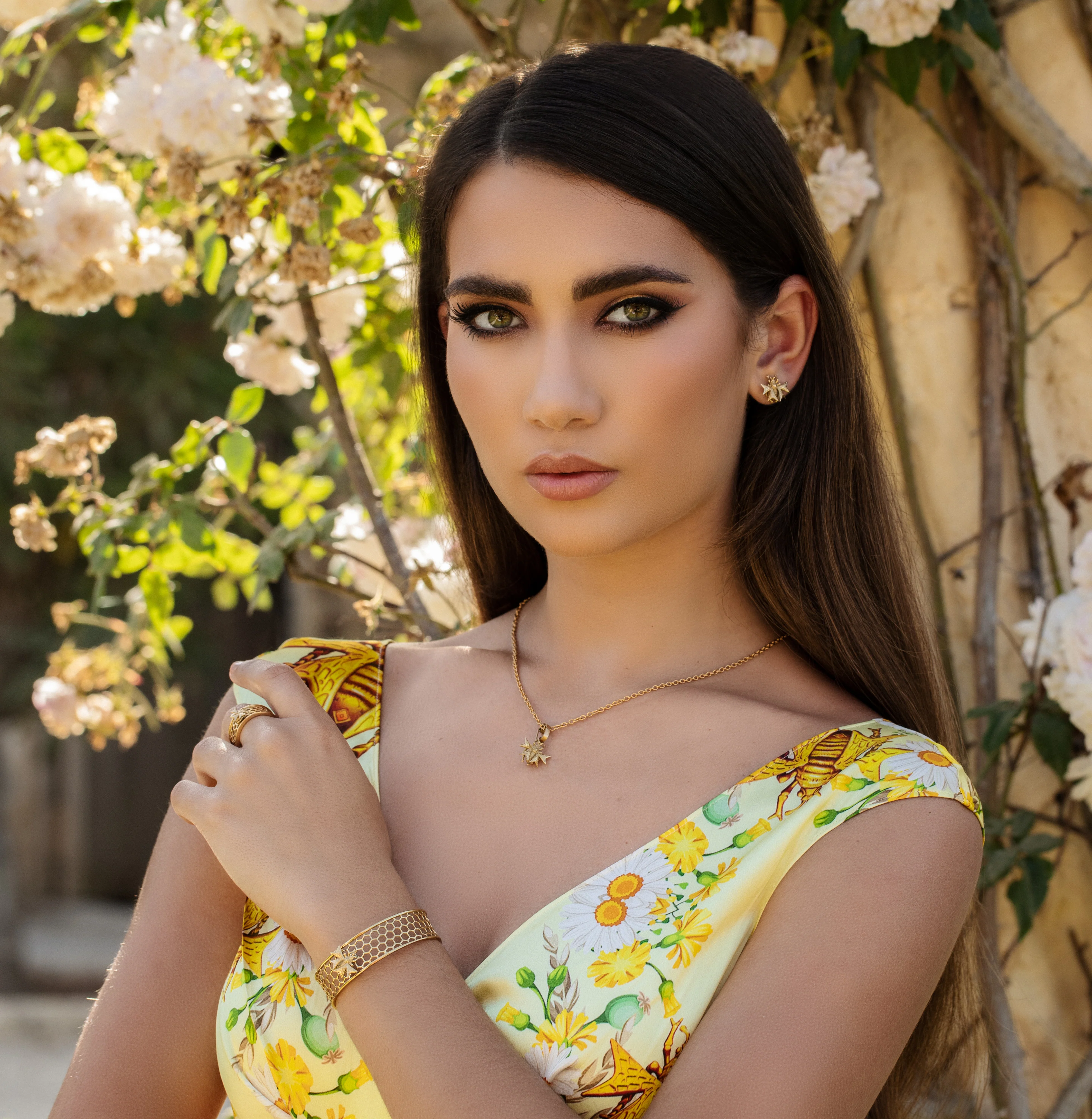 Reġina Stud Earring Set - Image 3