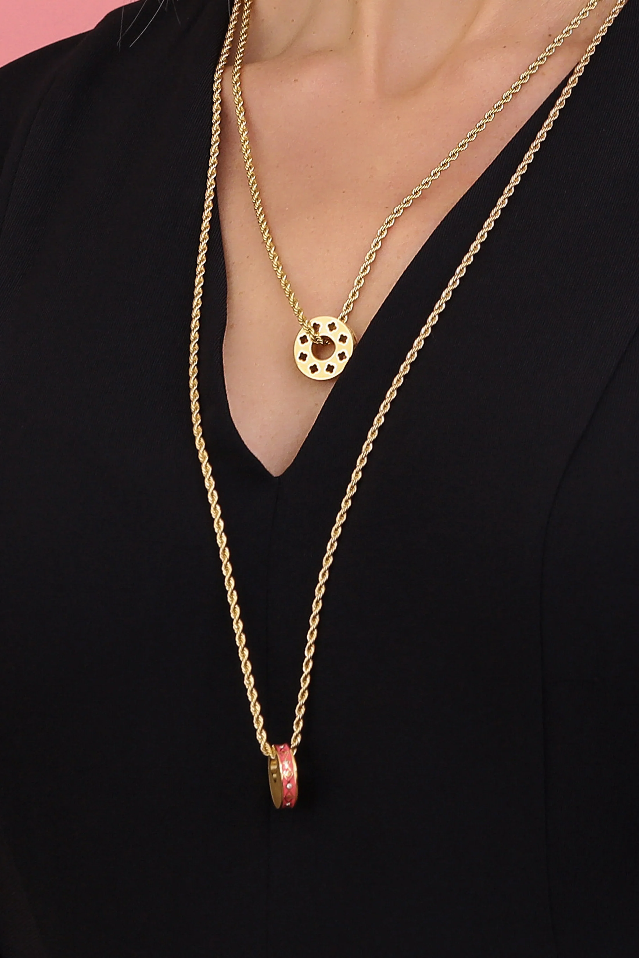 Venere's Pink Engravable Ring Pendant - Image 10